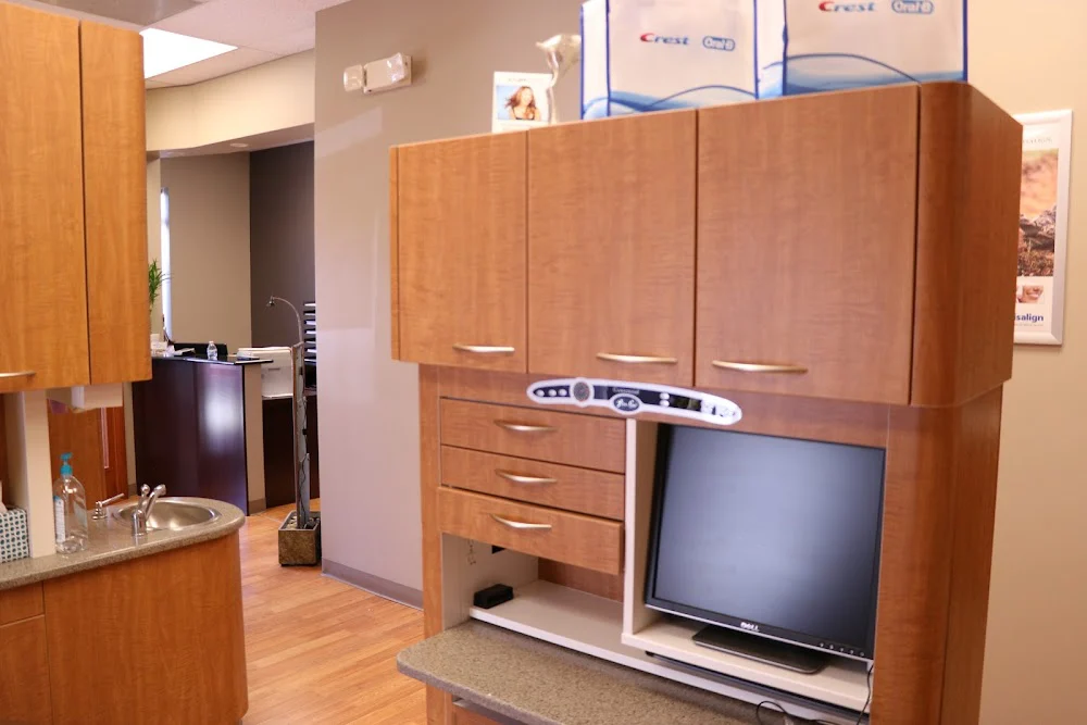 Cosmos Family Dental, PC Picture 5