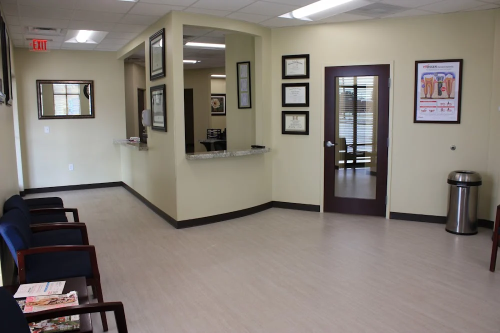 Lee Family Dentistry Picture 1
