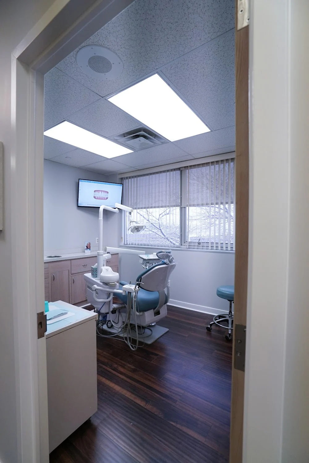 Smile Loft Dentistry - Westwood Picture 9