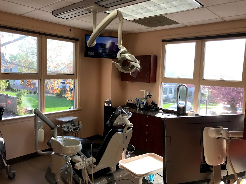 Nyack Dentist Dr. Dwayne Bodie Picture 1