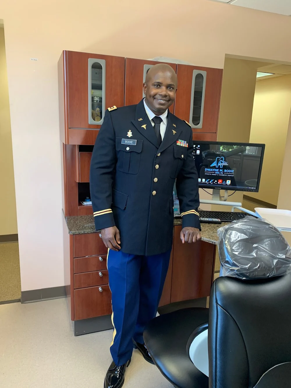 Nyack Dentist Dr. Dwayne Bodie Picture 10