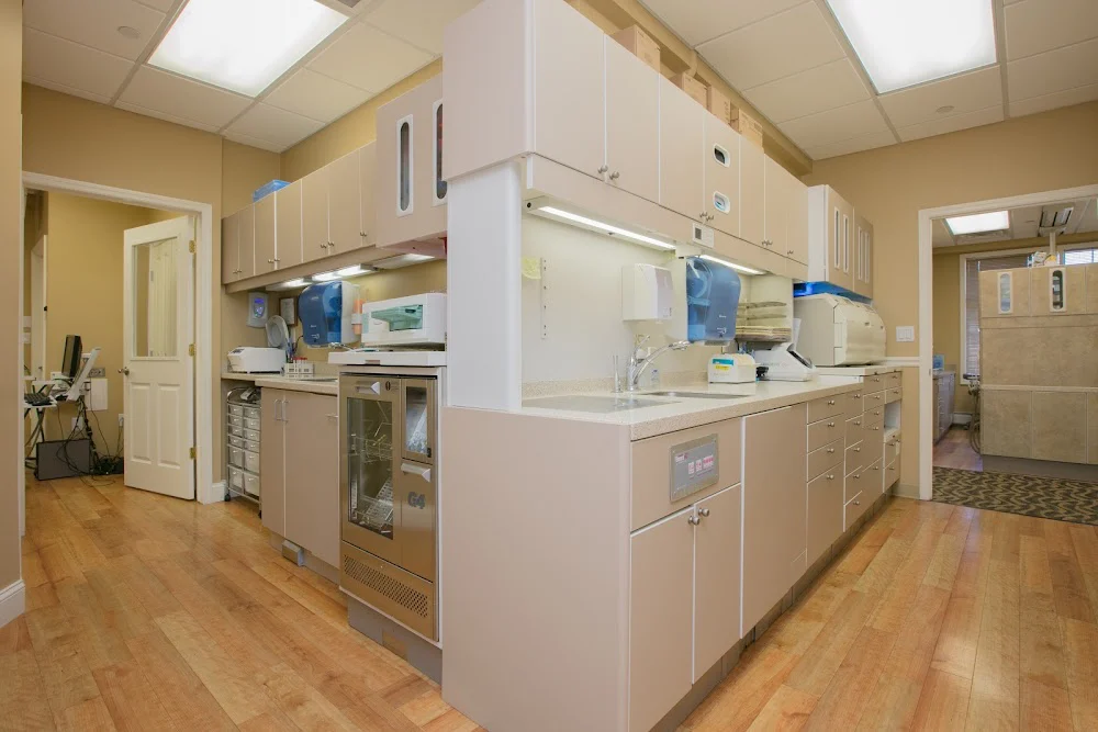 Premier Dental, Dr. Craig Aronson Picture 2