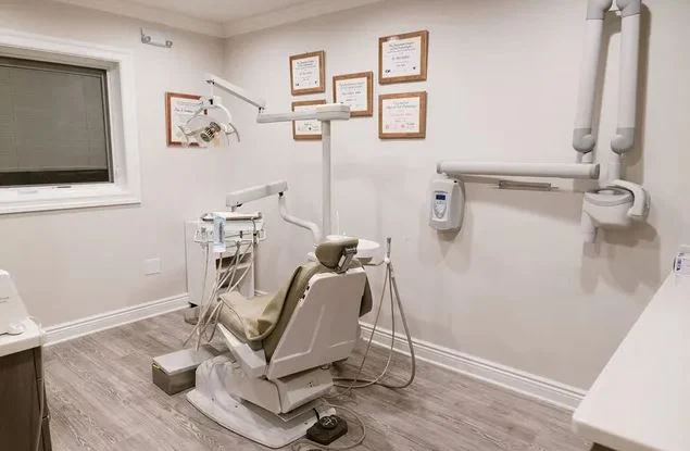 Broadway Dental Associates PA Picture 4