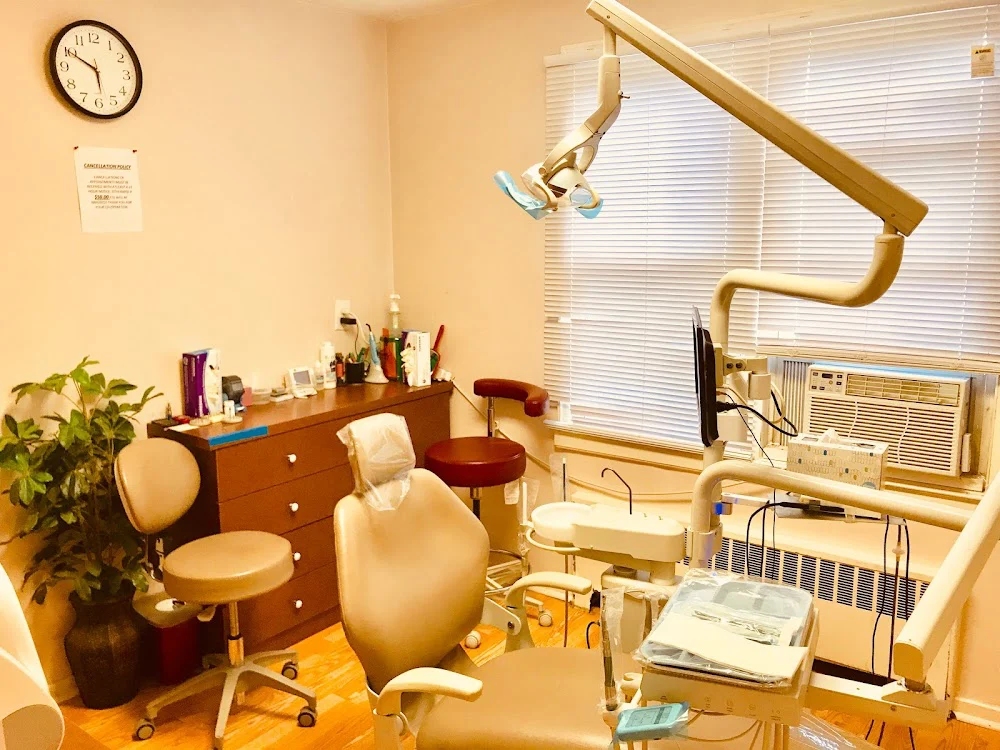 Yonkers Family Dentist : Sachar Bhupinder DDS Picture 1