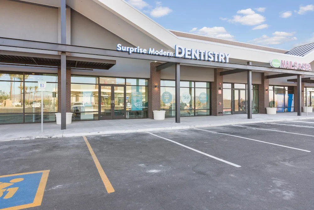 Surprise Modern Dentistry Picture 1