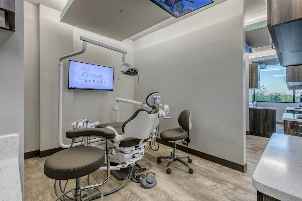 Breez Dental Picture 1