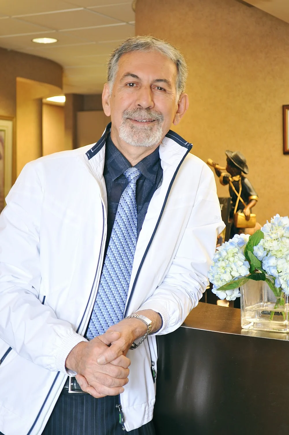 Dr. Khalil Saghezchi DDS Picture 1