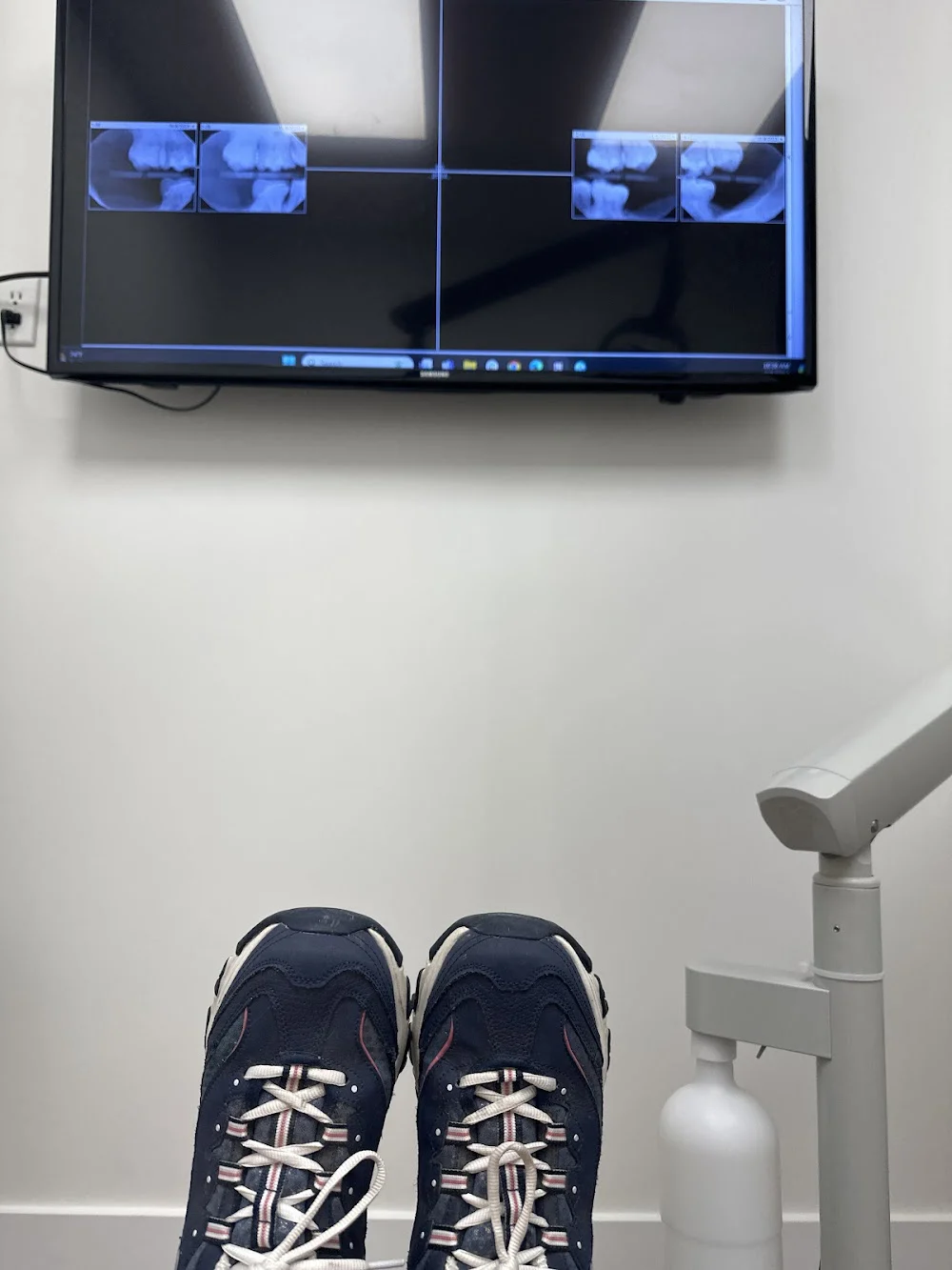 Holliston Complete Dentistry Picture 1