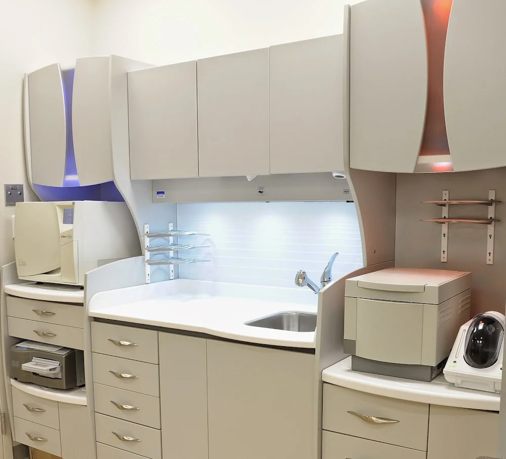 Keivan Zoufan DDS, MDS Picture 2