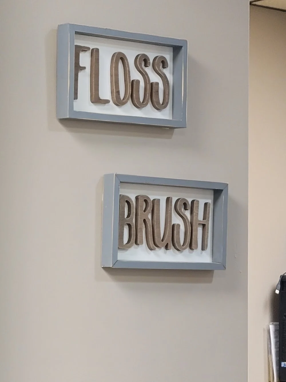 Lorlyn Dental Care Picture 2