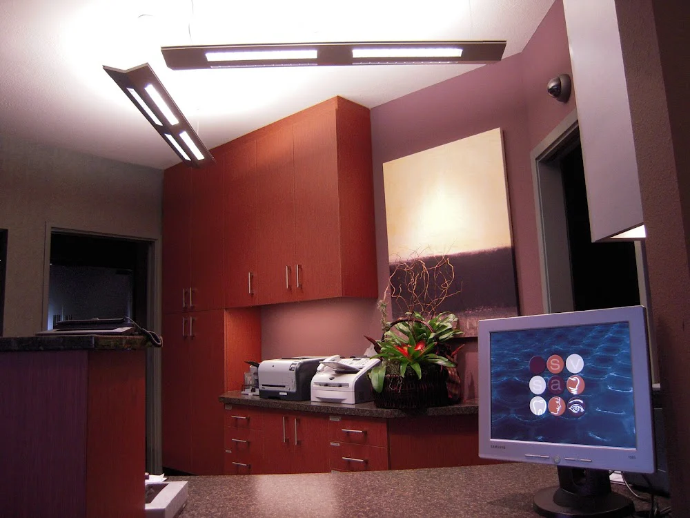 Dr. Nima Massoomi DMD MEd MD oral surgery and dental implants Picture 3