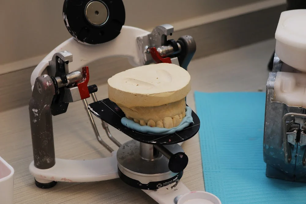 Britely Dentures + Implants Studio Picture 10