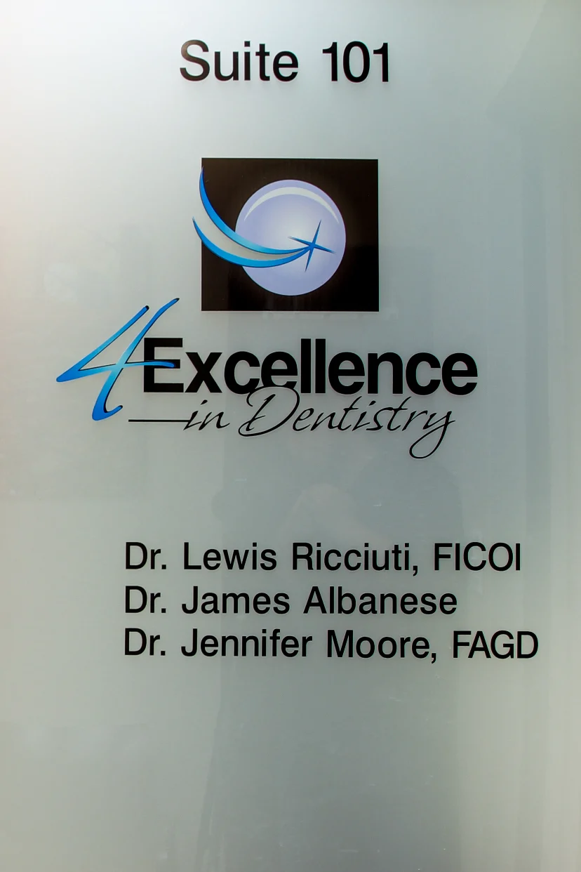 4Excellence In Dentistry Picture 9
