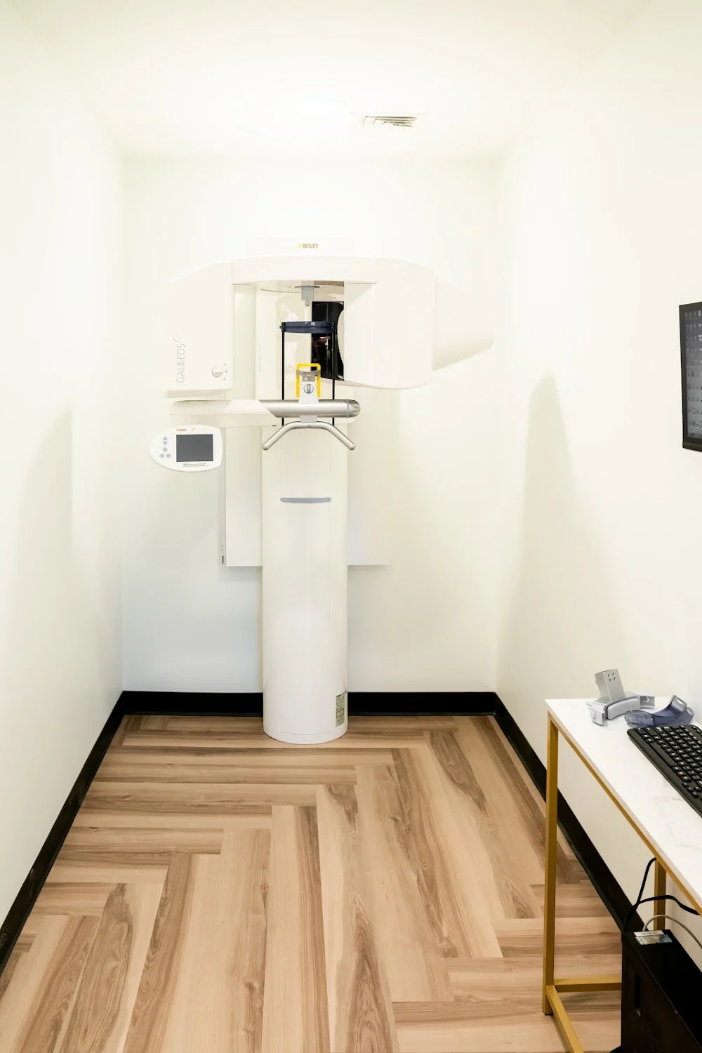 McDowell Dental & Aesthetics Picture 8