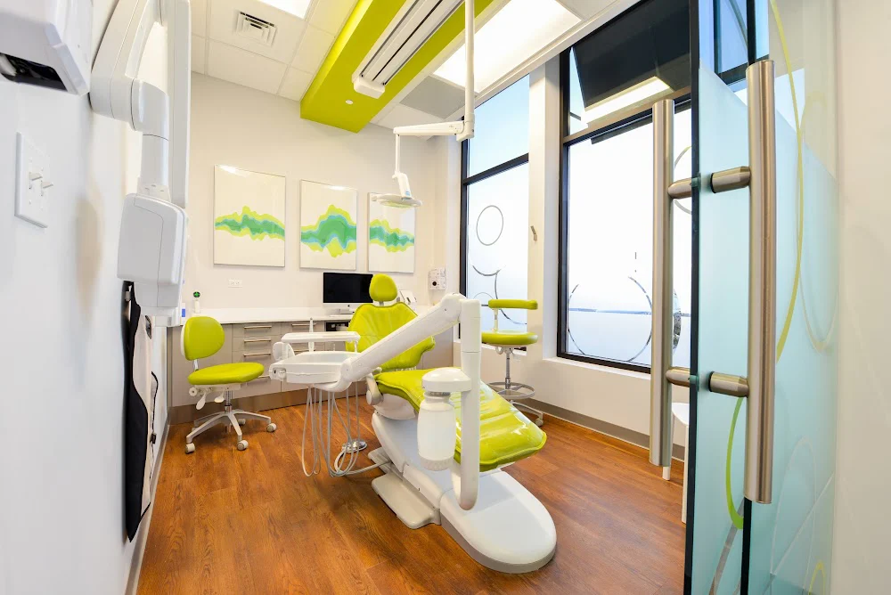 Zwell Dental Picture 4