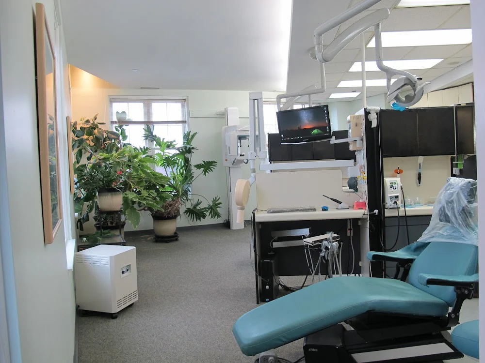 Bannockburn Dental Group: Dr. Andrew P. Wyshnytzky, DDS Picture 4