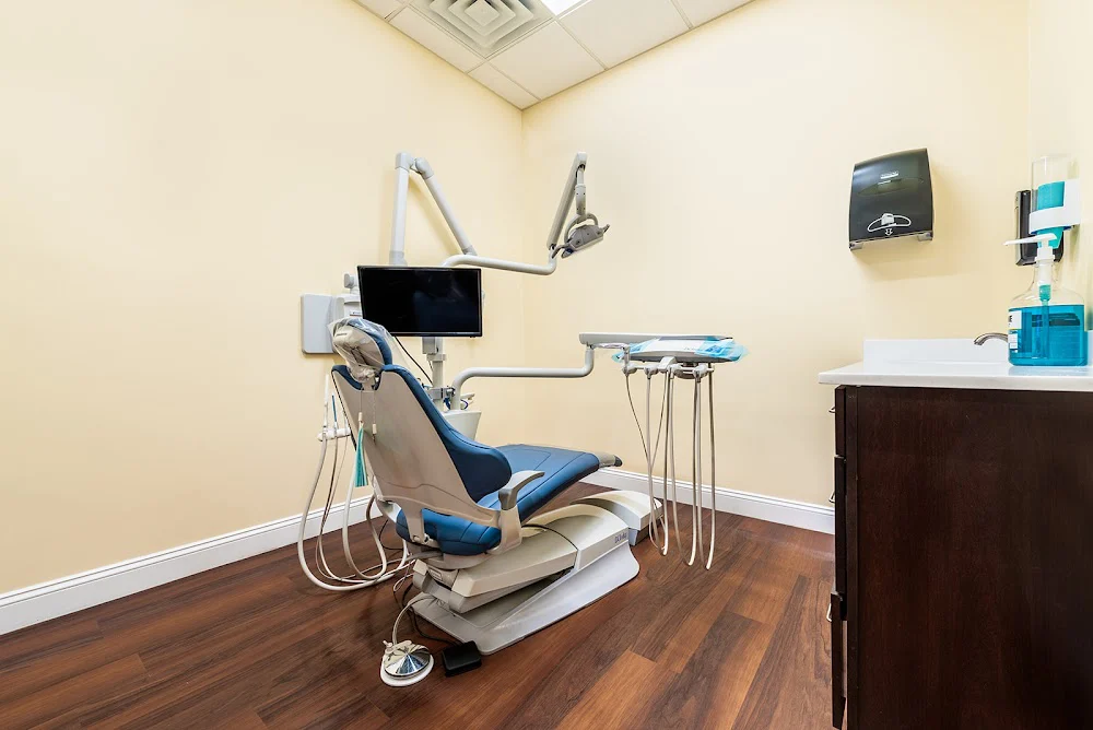 EXCEL DENTAL LOWELL Picture 2