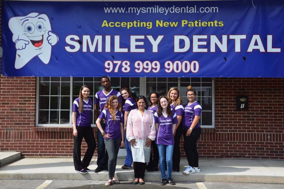 SMILEY DENTAL LOWELL Picture 1