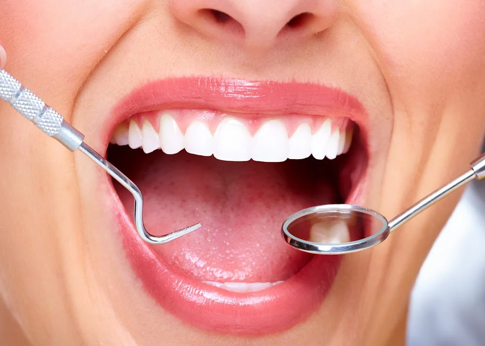 SMILEY DENTAL LOWELL Picture 5