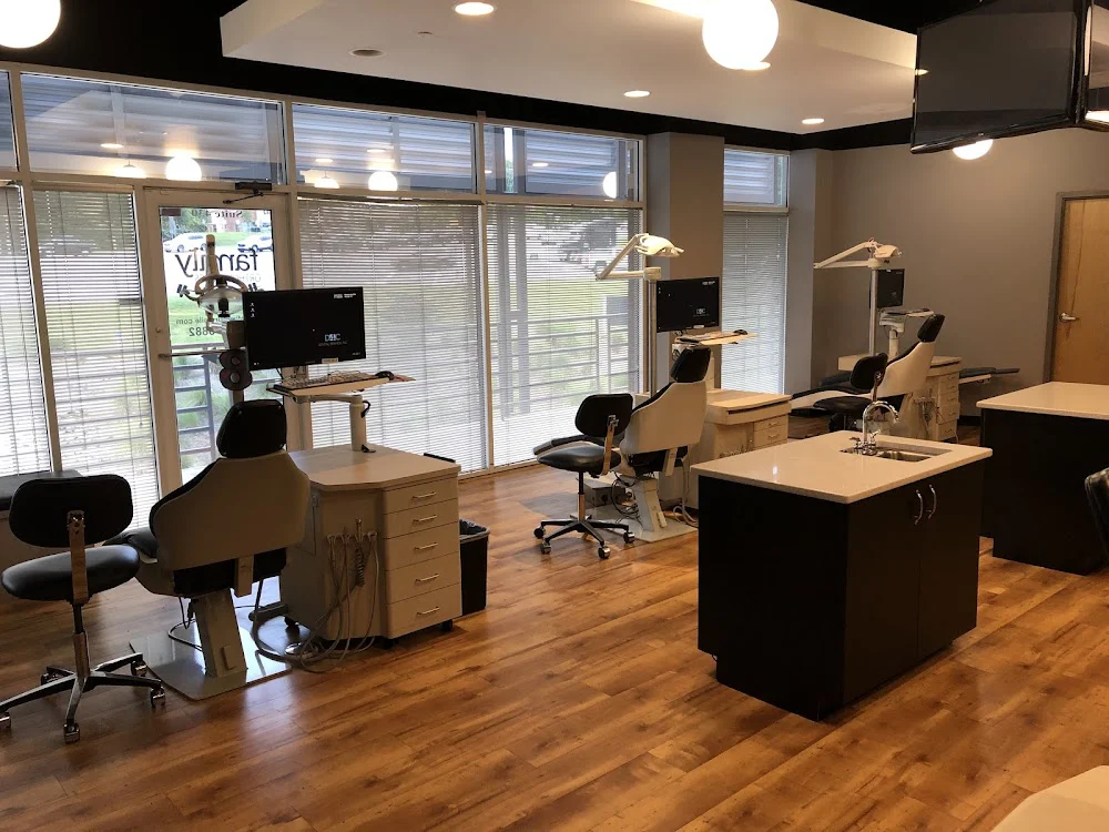 Family Orthodontics - Peachtree City Picture 1