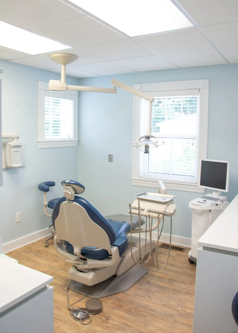 Bradford Dental Care - Thomas Bower DMD Picture 7