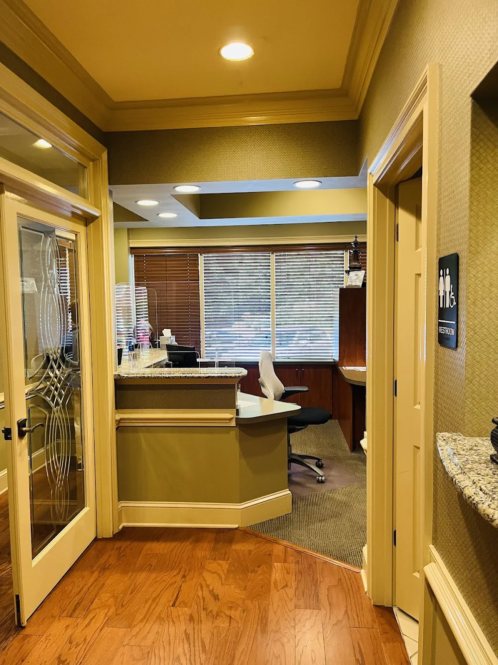 Peachtree Periodontics and Dental Implants Picture 5