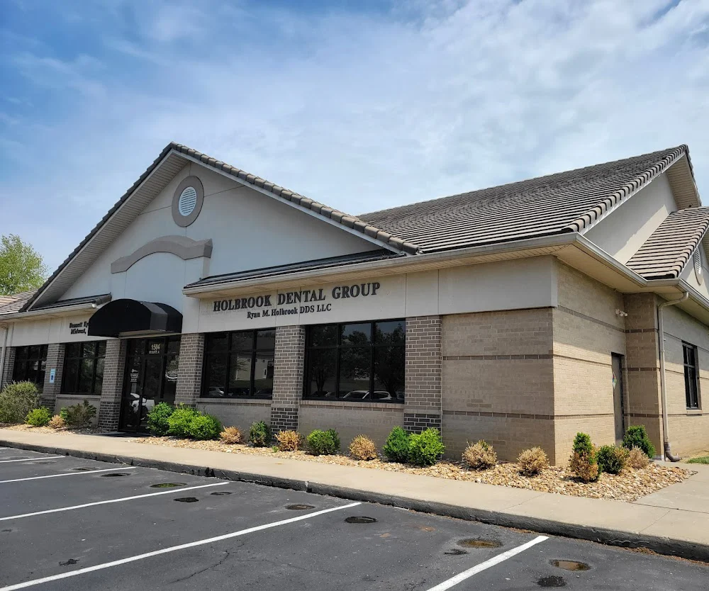Dr. Ryan M. Holbrook, DDS LLC Picture 4