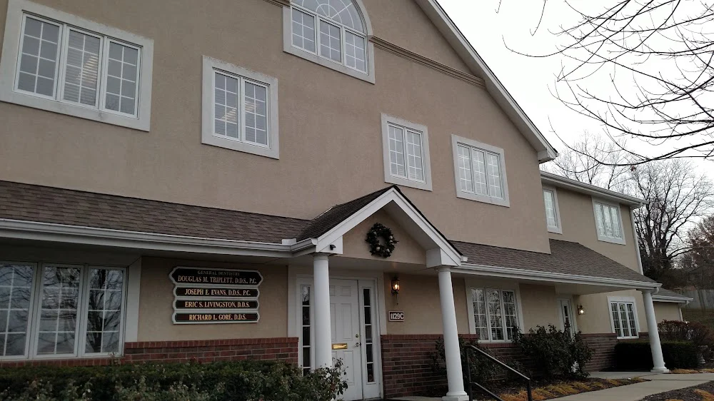 Triplett & Livingston Dental Picture 7