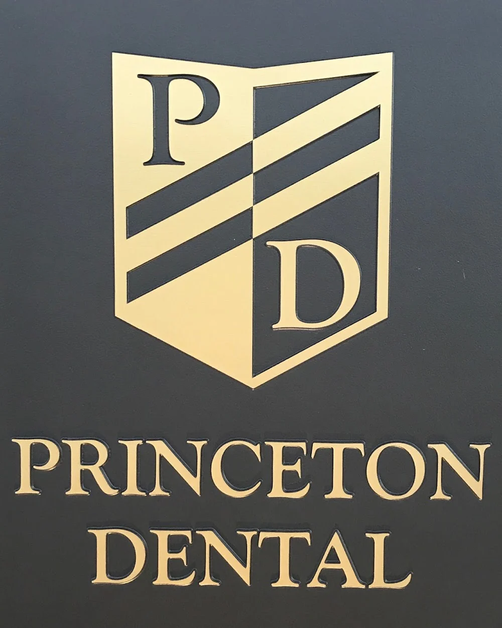 Dr. Rene A. Thornton-Leonard, DDS Picture 1