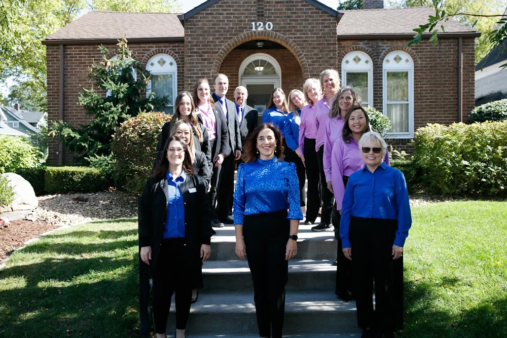 Franco & Associates Family and Cosmetic Dentistry Picture 2