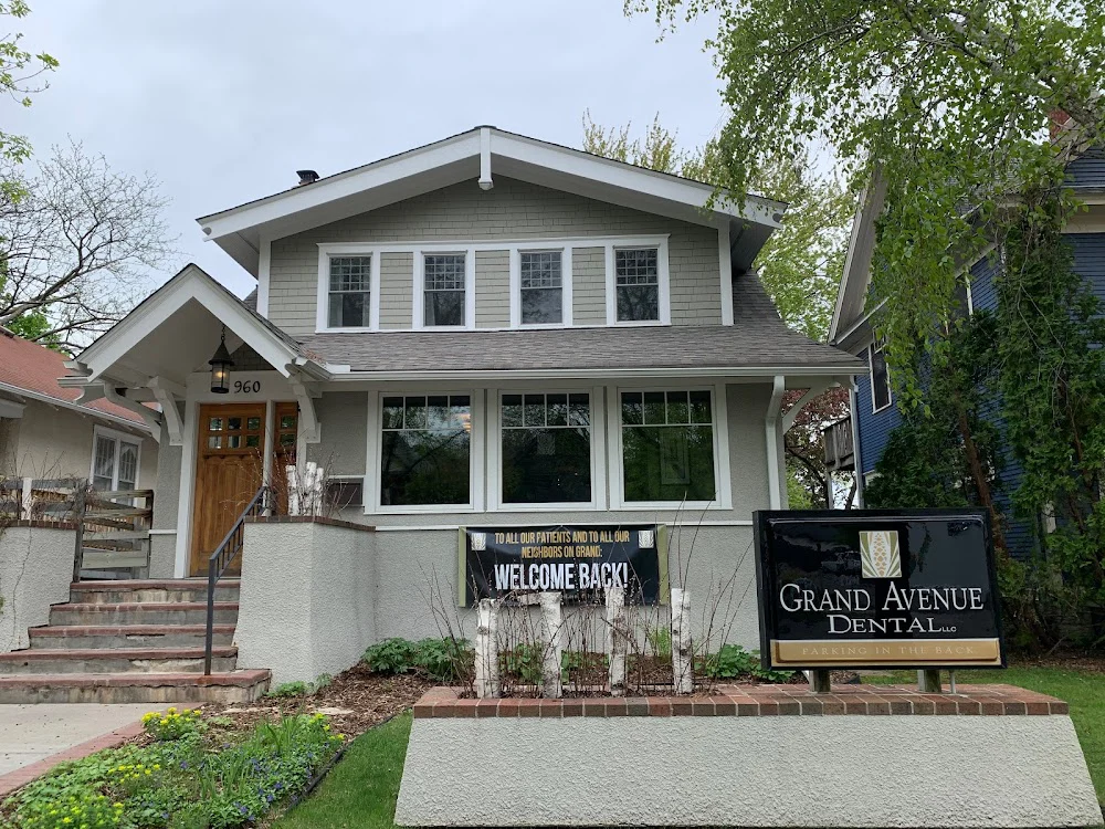 Grand Avenue Dental Picture 5