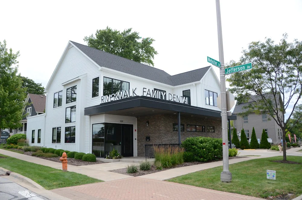 RiverWalk Family Dental Picture 4