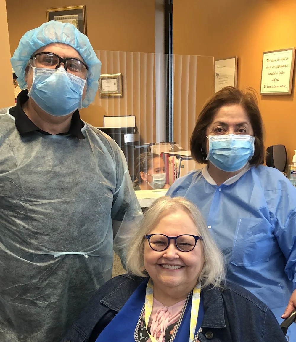 Dr. Pirooz Zomorrodi, DDS Picture 1
