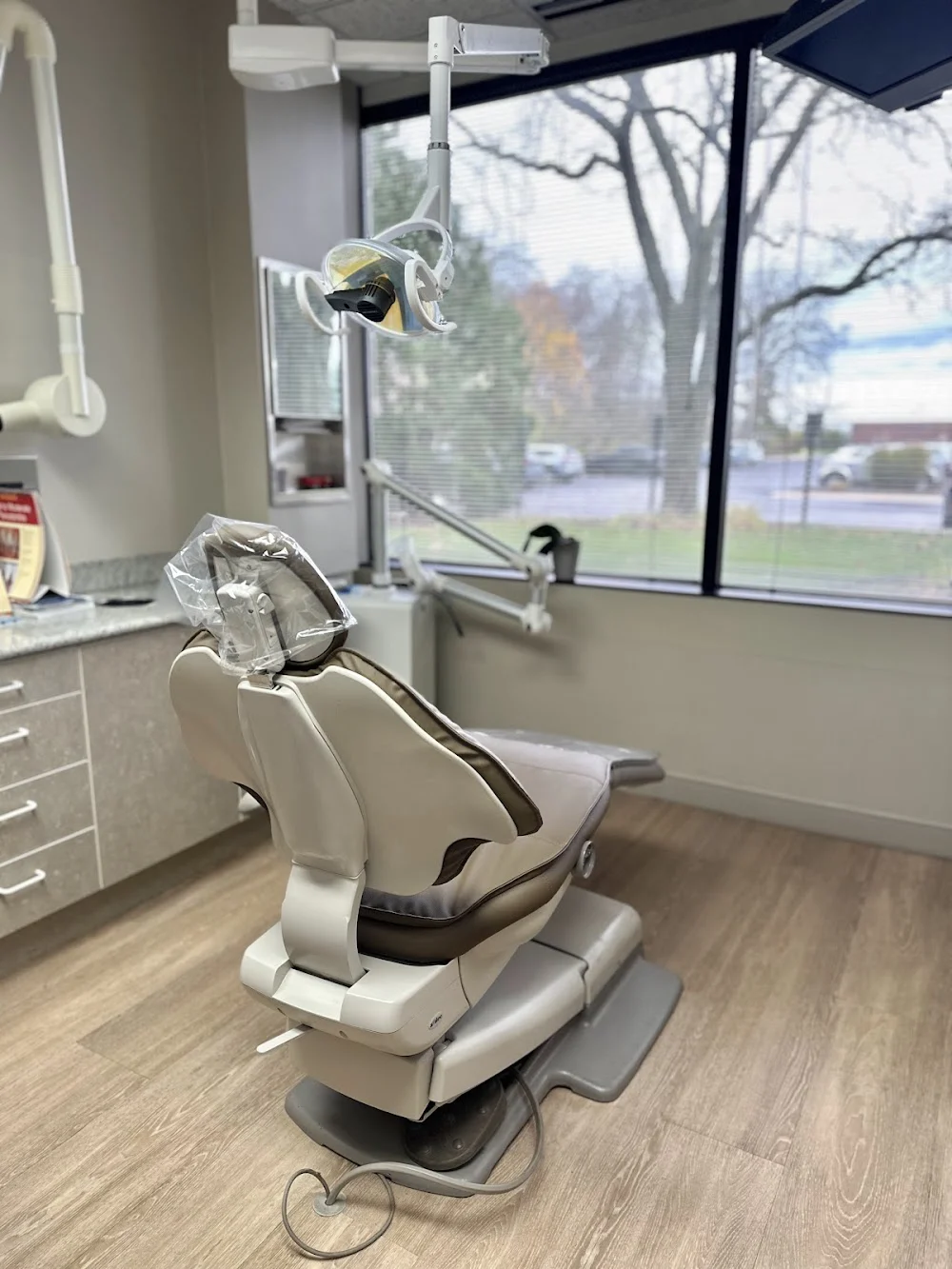 Advanced Dental Care of Northbrook Picture 2