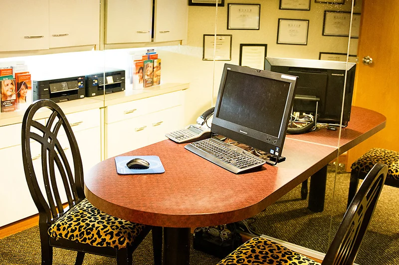 Blum & Tinsley Dental Clinic | Norman Picture 5