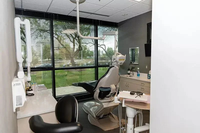 Dr. Joon H. Han, DDS Picture 8