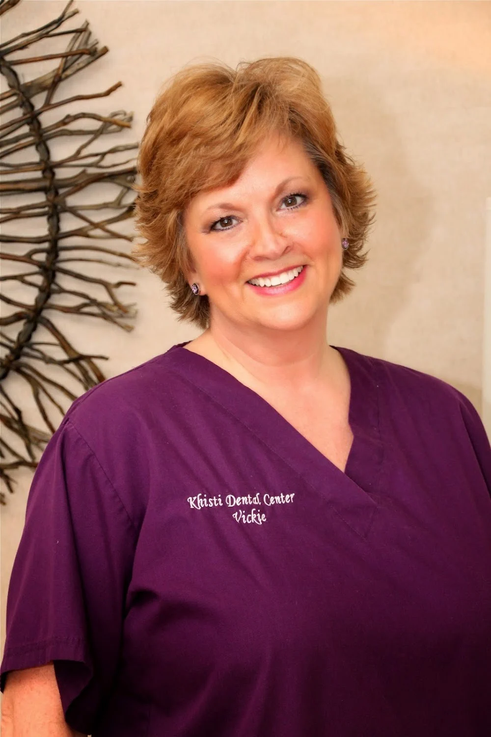 Khisti Dental Center Picture 8