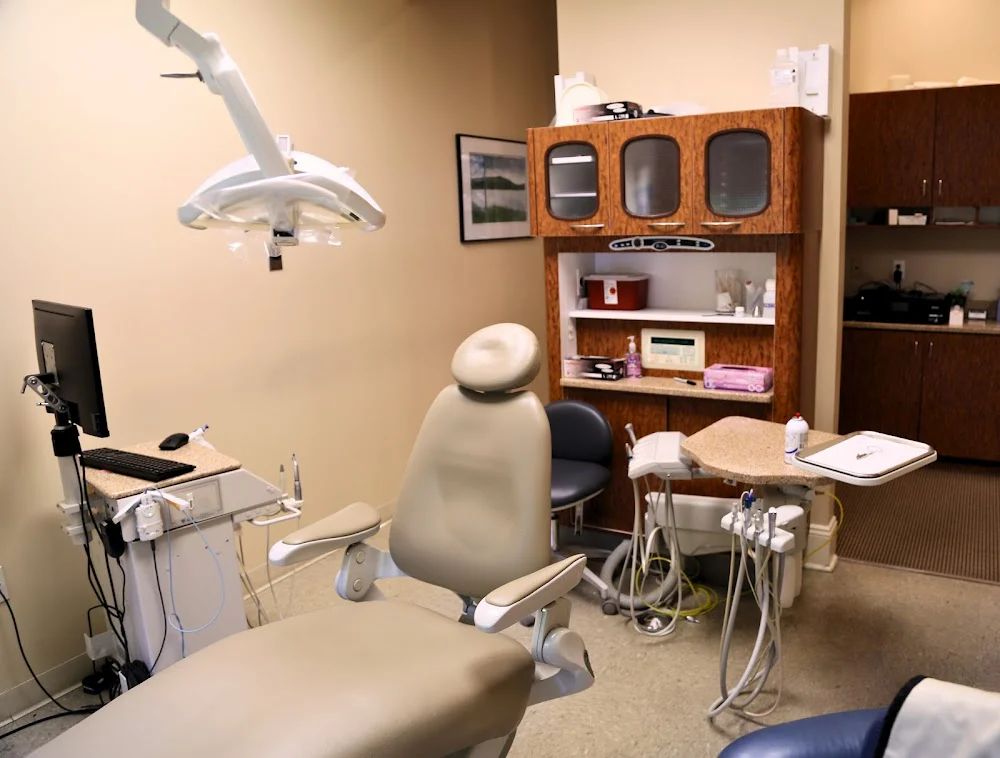 Commonwealth Endodontics Picture 6