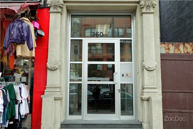 Cosmetic & Implant Dentistry of NY Picture 3