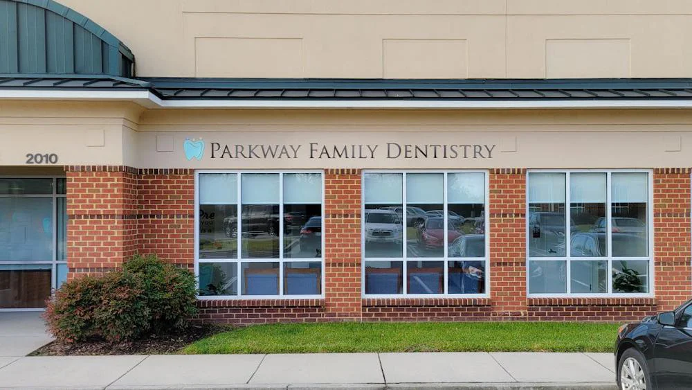 Parkway Family Dentistry (Khushboo Jain,DDS) Picture 4