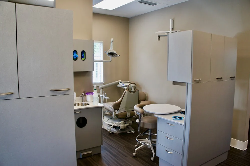 Light Dental Studios of Auburn Picture 4