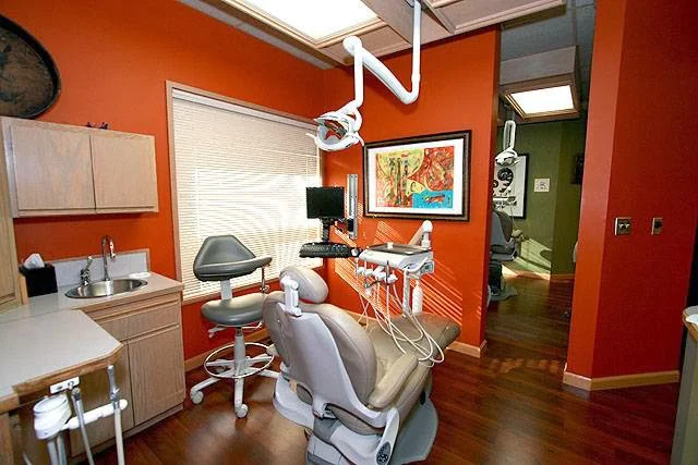 Tom S Rohdy DDS PS Picture 3