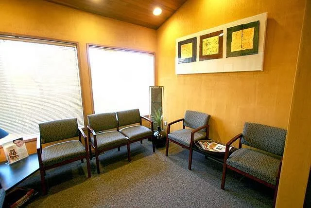 Tom S Rohdy DDS PS Picture 2