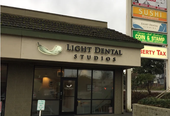 Light Dental Studios of Tacoma Mall Boulevard Picture 2