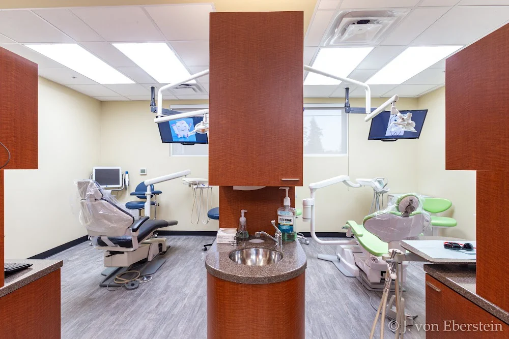 Avenue Dental Care Picture 8