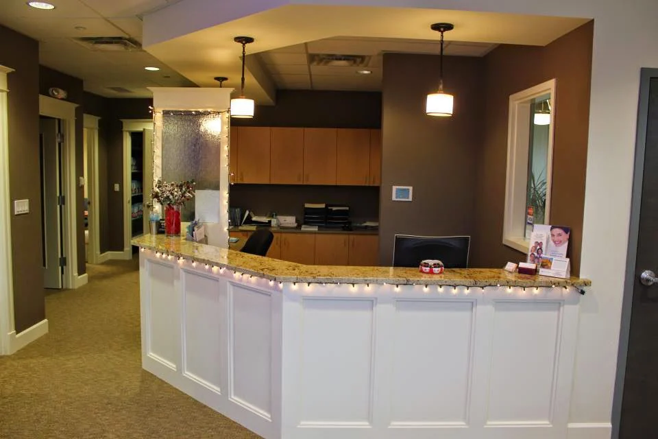 Light Dental Studios of University Place Picture 7