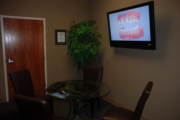 Lakewood Dental, Matt A. Niewald, DDS - Lees Summit Dentist Picture 6