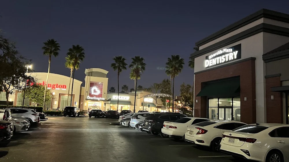 Riverside Plaza Dentistry Picture 2