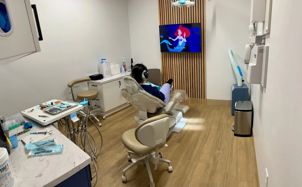 Eagle Glen Dental Picture 1