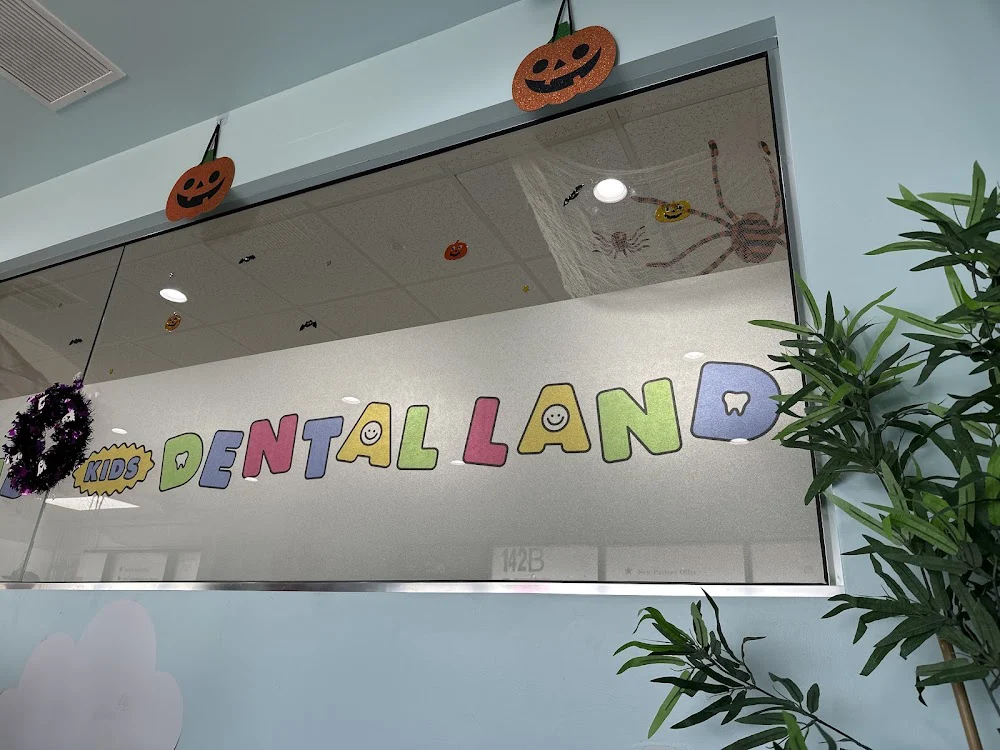 Kids Dental Land Picture 4